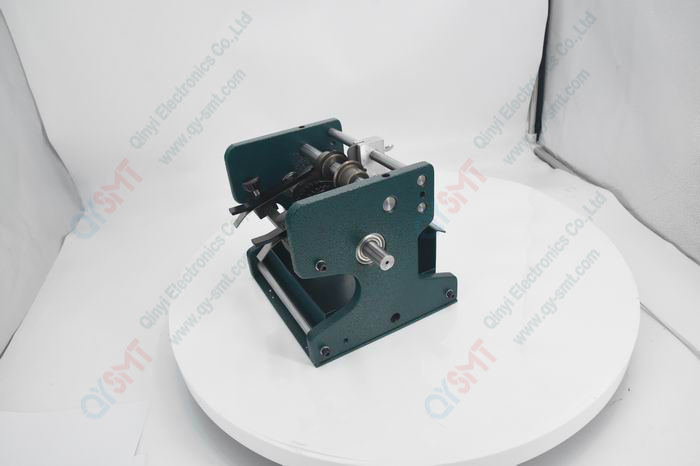 A BELT TYPE RESISTOR FORMING MACHINE